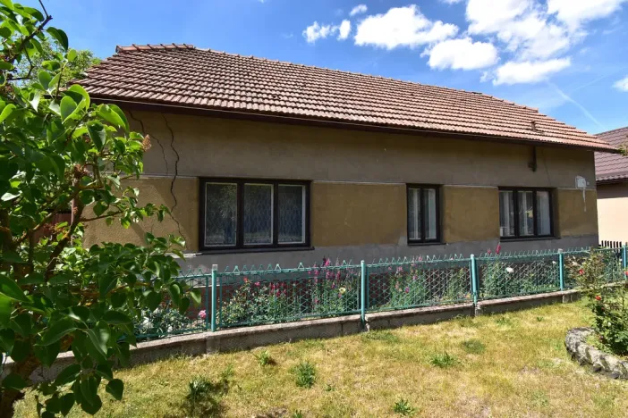 Prodej rodinného domu, Jíkev, 290 m2