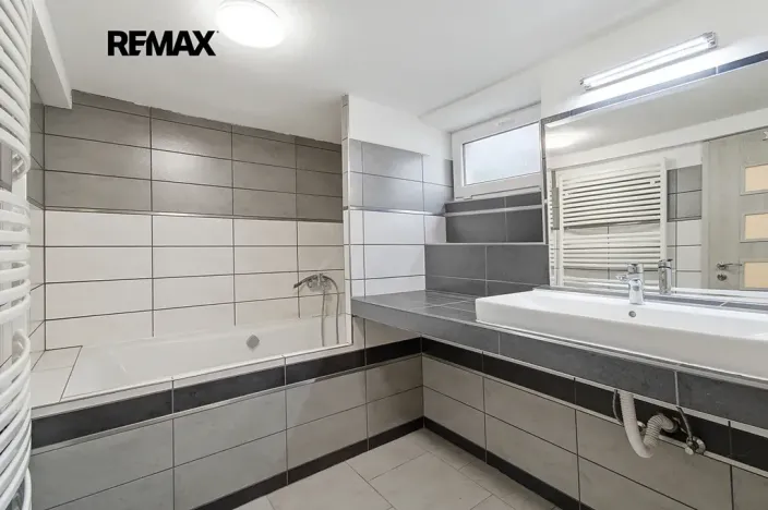 Prodej rodinného domu, Lnáře, 207 m2