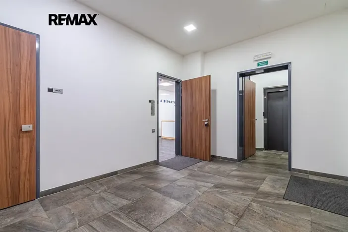 Pronájem kanceláře, Plzeň, Otýlie Beníškové, 63 m2