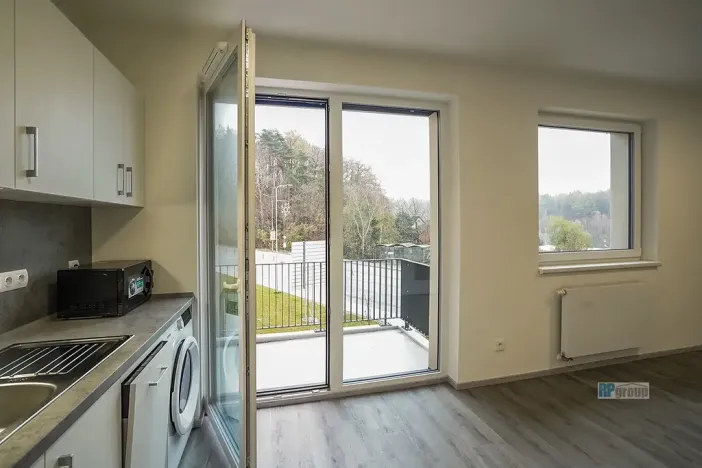 Pronájem bytu 1+kk, Český Krumlov, Za Jitonou, 43 m2