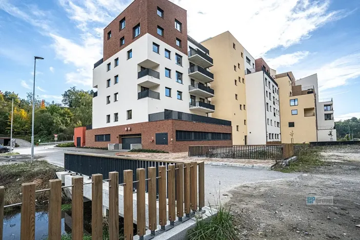 Pronájem bytu 1+kk, Český Krumlov, Za Jitonou, 43 m2