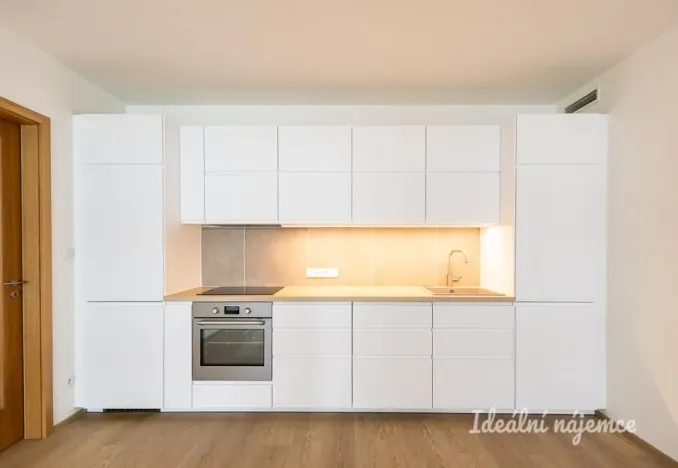 Pronájem bytu 2+kk, Praha - Smíchov, Albrightové, 52 m2