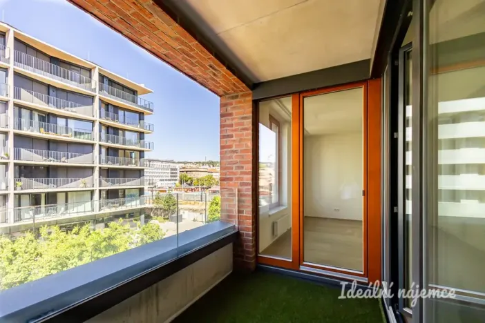Pronájem bytu 2+kk, Praha - Smíchov, Albrightové, 52 m2