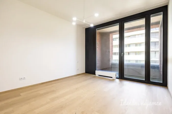 Pronájem bytu 2+kk, Praha - Smíchov, Albrightové, 52 m2