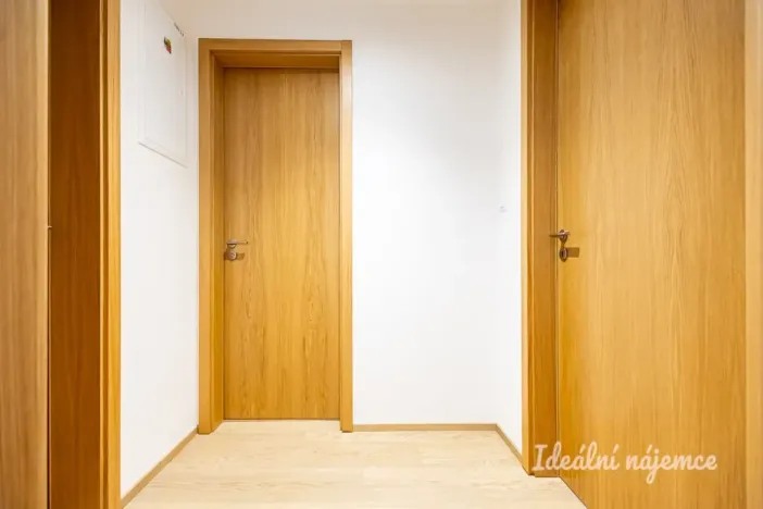 Pronájem bytu 2+kk, Praha - Smíchov, Albrightové, 52 m2