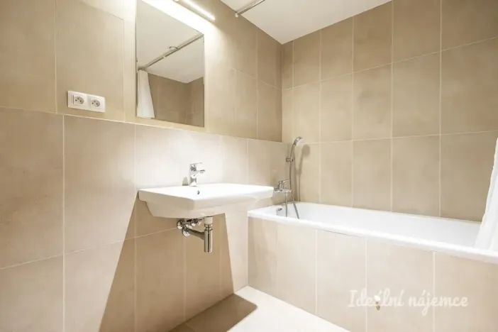Pronájem bytu 2+kk, Praha - Smíchov, Albrightové, 52 m2
