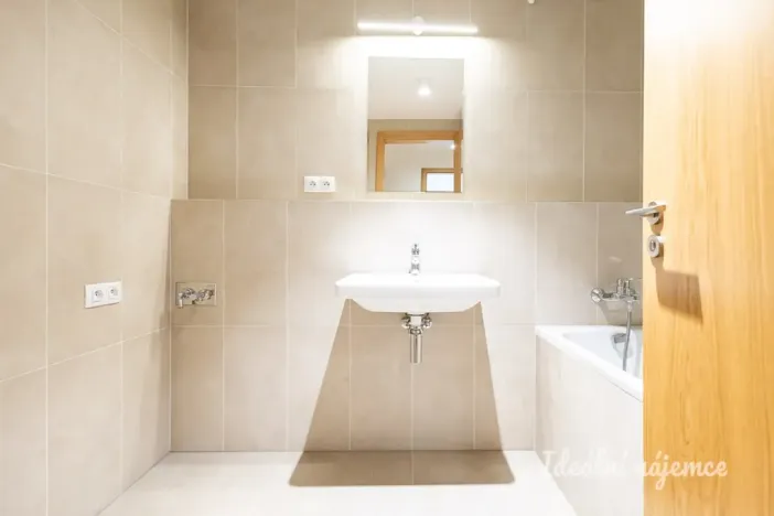 Pronájem bytu 2+kk, Praha - Smíchov, Albrightové, 52 m2