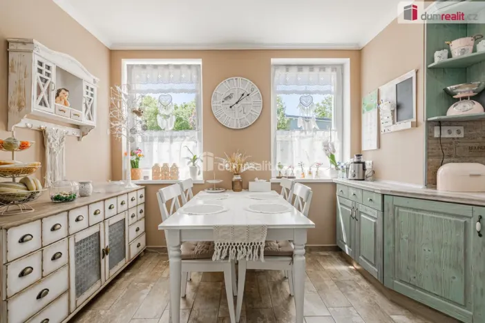Prodej rodinného domu, Jenišov - Pod Rohem, Zalomená, 135 m2