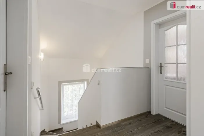 Prodej rodinného domu, Jenišov - Pod Rohem, Zalomená, 135 m2
