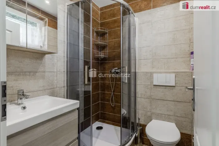 Prodej rodinného domu, Jenišov - Pod Rohem, Zalomená, 135 m2
