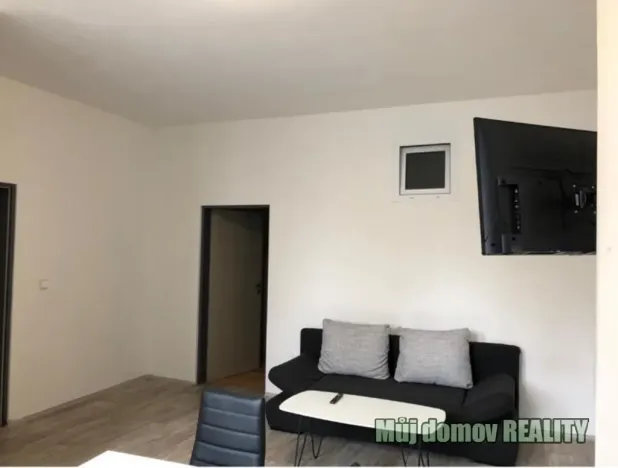 Pronájem bytu 2+kk, Cheb, Svobody, 85 m2