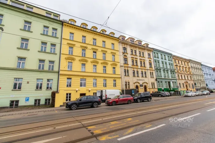 Pronájem bytu 1+kk, Praha - Smíchov, Radlická, 21 m2