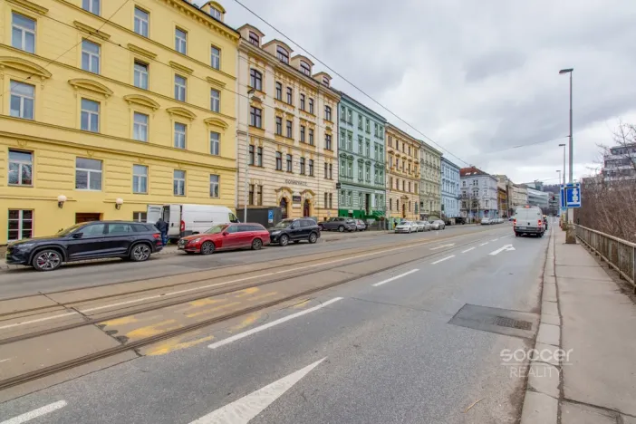 Pronájem bytu 1+kk, Praha - Smíchov, Radlická, 21 m2