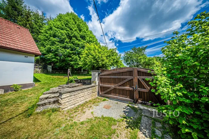 Prodej rodinného domu, Čisovice - Bojov, 137 m2