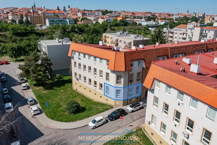 Prodej bytu 1+kk, Znojmo, Na Rejdišti, 33 m2