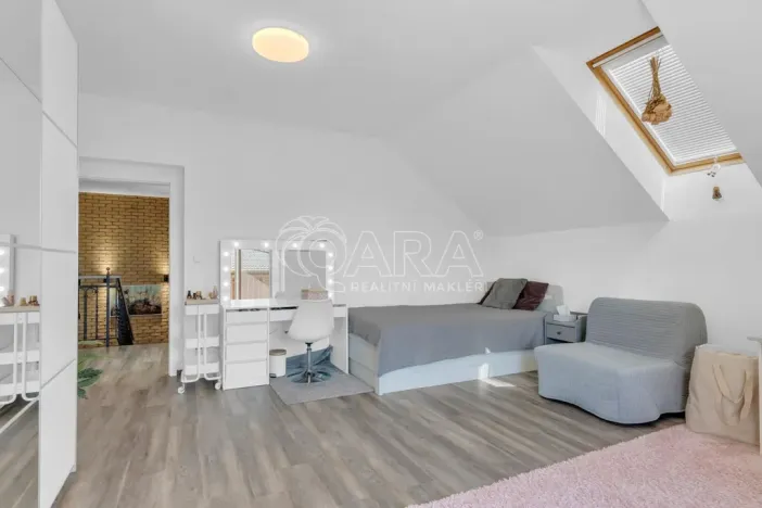 Prodej rodinného domu, Šestajovice, 255 m2