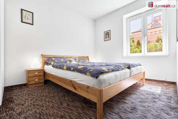 Prodej bytu 4+1, Karlovy Vary, Sládkova, 94 m2