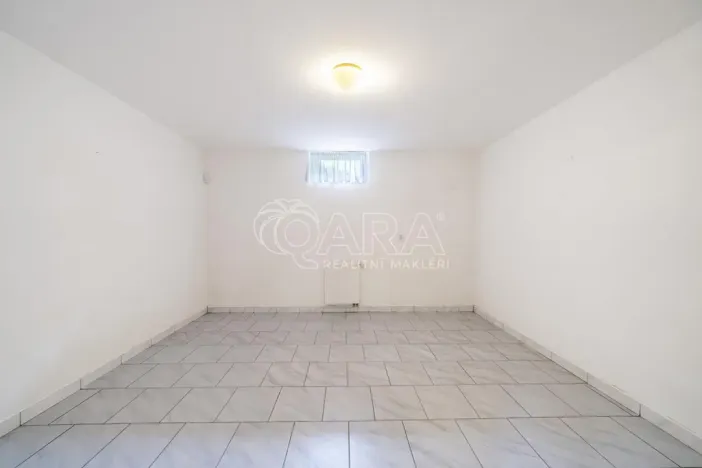 Prodej rodinného domu, Týnec nad Labem - Vinařice, 384 m2