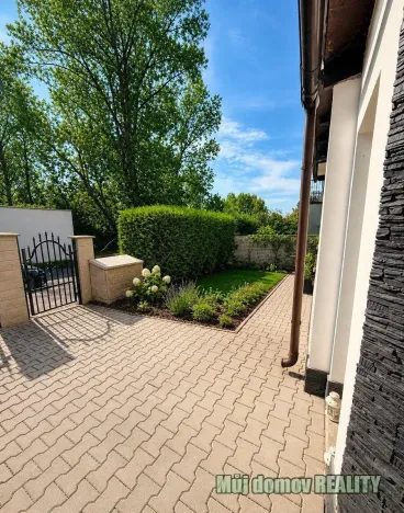 Pronájem bytu 2+kk, Praha - Kyje, Za školou, 75 m2