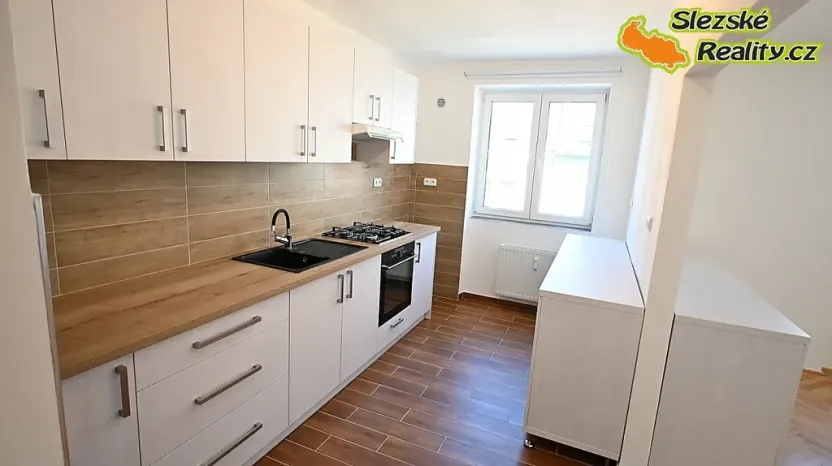 Pronájem bytu 3+1, Opava, Krnovská, 78 m2