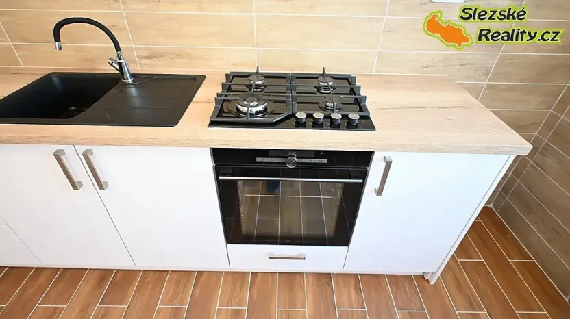 Pronájem bytu 3+1, Opava, Krnovská, 78 m2