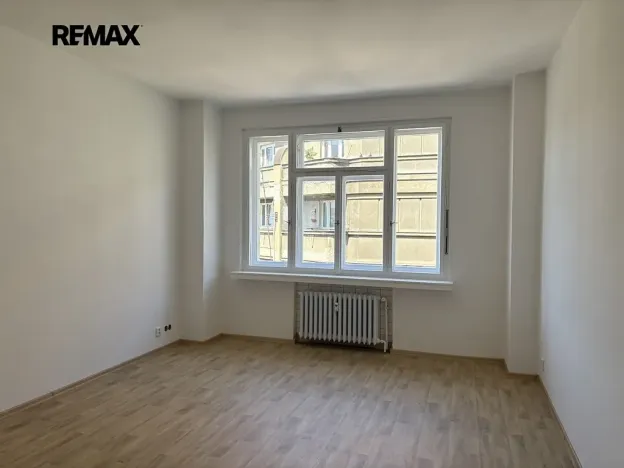 Pronájem bytu 1+1, Praha - Libeň, Pivovarnická, 55 m2