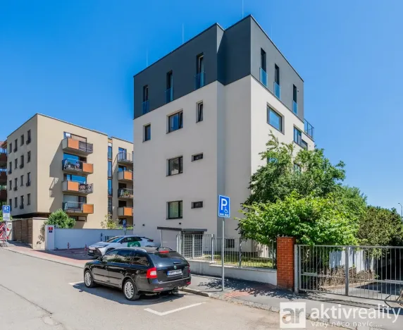 Pronájem bytu 2+kk, Praha - Libeň, Nad Rokoskou, 38 m2