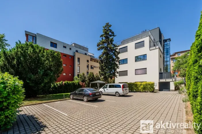 Pronájem bytu 2+kk, Praha - Libeň, Nad Rokoskou, 38 m2