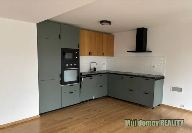 Pronájem rodinného domu, Praha - Klánovice, Smidarská, 120 m2