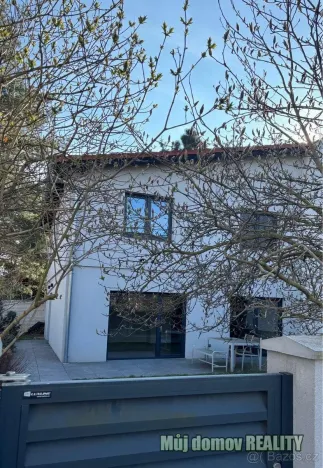 Pronájem rodinného domu, Praha - Klánovice, Smidarská, 120 m2