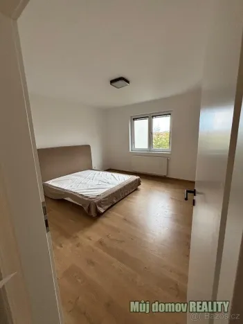 Pronájem rodinného domu, Praha - Klánovice, Smidarská, 120 m2