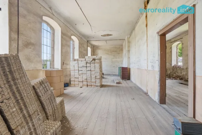 Prodej výrobních prostor, Mikulášovice, 1450 m2