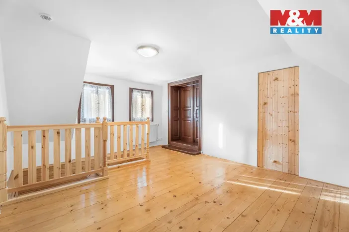 Prodej rodinného domu, Paseky nad Jizerou, 240 m2