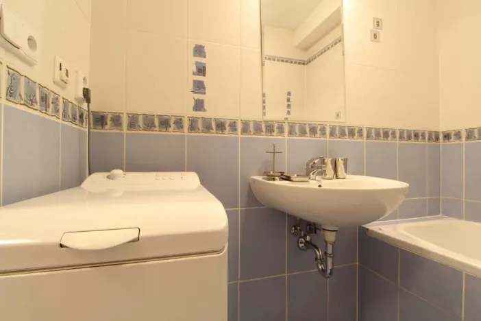 Pronájem bytu 1+kk, Praha - Záběhlice, Mikanova, 28 m2