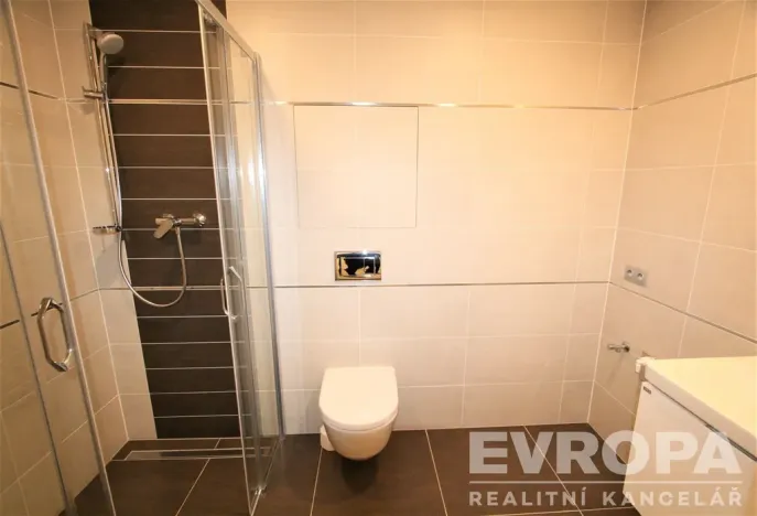 Pronájem bytu 1+kk, Praha - Libeň, Kurta Konráda, 34 m2