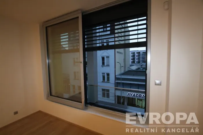 Pronájem bytu 1+kk, Praha - Libeň, Kurta Konráda, 34 m2