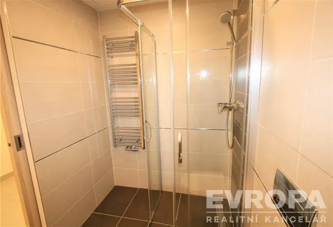 Pronájem bytu 1+kk, Praha - Libeň, Kurta Konráda, 34 m2