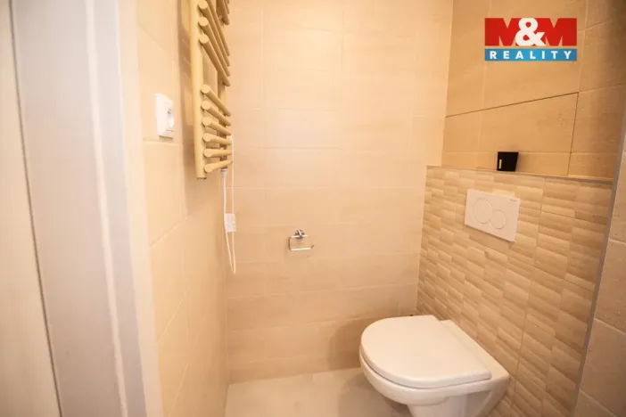 Pronájem bytu 1+1, Náchod - Staré Město nad Metují, Bílá, 44 m2