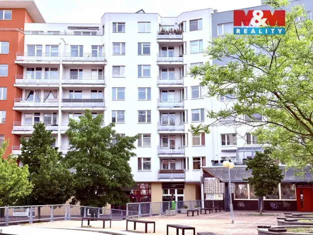 Prodej bytu 2+kk, Praha - Hlubočepy, Trnkovo náměstí, 45 m2