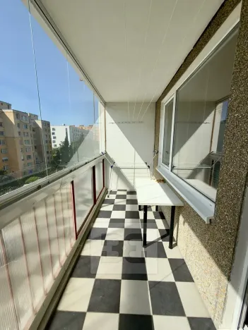 Pronájem bytu 1+kk, Praha - Troja, Svídnická, 27 m2