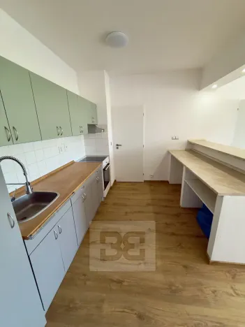 Pronájem bytu 2+kk, Kladno, Vojtěcha Lanny, 56 m2