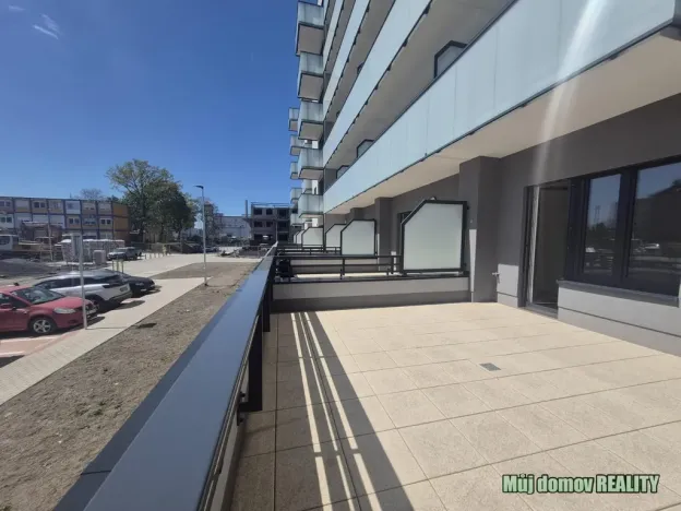 Pronájem bytu 2+kk, Praha - Hostivař, U továren, 31 m2