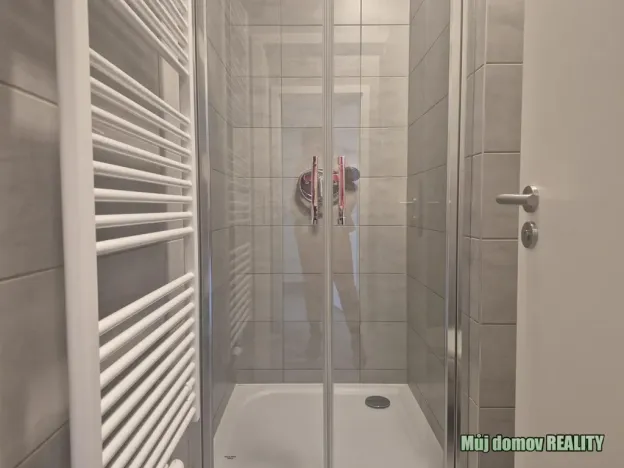 Pronájem bytu 2+kk, Praha - Hostivař, U továren, 31 m2