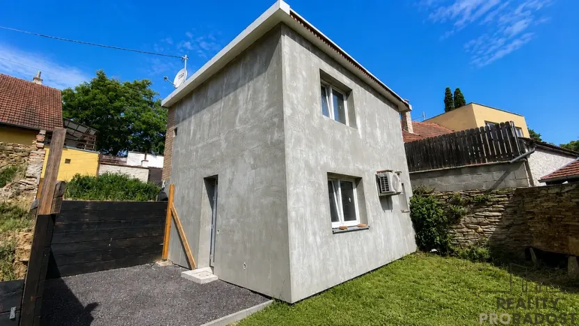 Prodej rodinného domu, Hluboké Mašůvky, 54 m2