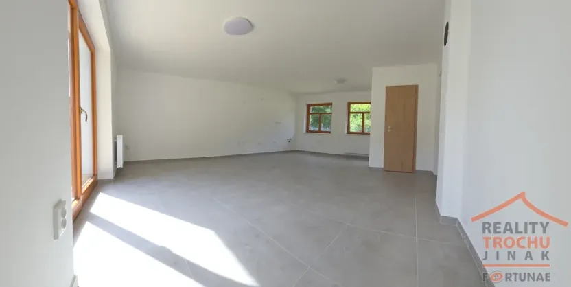 Prodej rodinného domu, Stárkov, 230 m2
