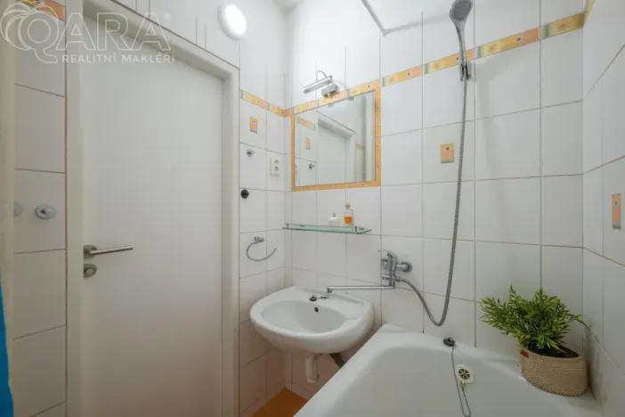 Prodej bytu 2+1, Rakovník - Rakovník II, nábř. T. G. Masaryka, 48 m2