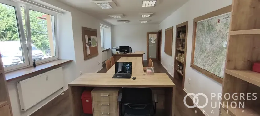Pronájem skladu, Zašová, 330 m2