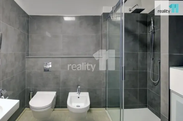 Pronájem kanceláře, Karlovy Vary - Dvory, Chebská, 61 m2