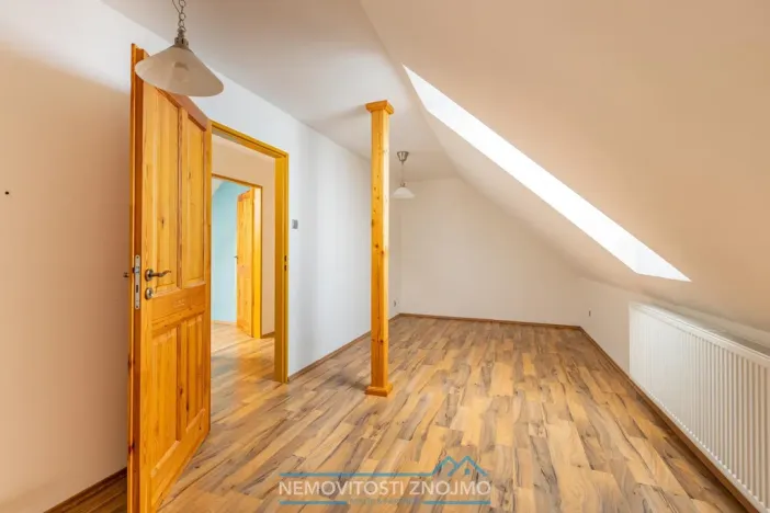 Prodej vícegeneračního domu, Jevišovice, 350 m2