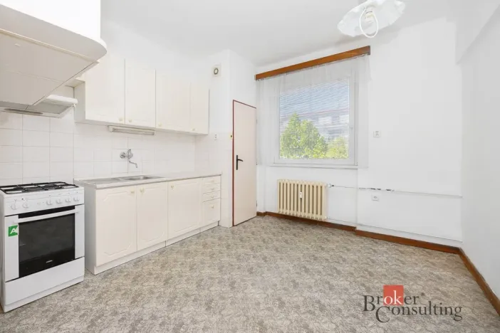 Prodej bytu 3+1, Pardubice - Zelené Předměstí, Palackého třída, 79 m2